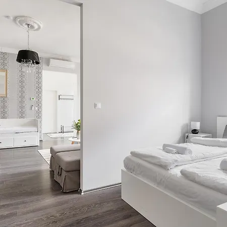 Topcentral By Cavaland