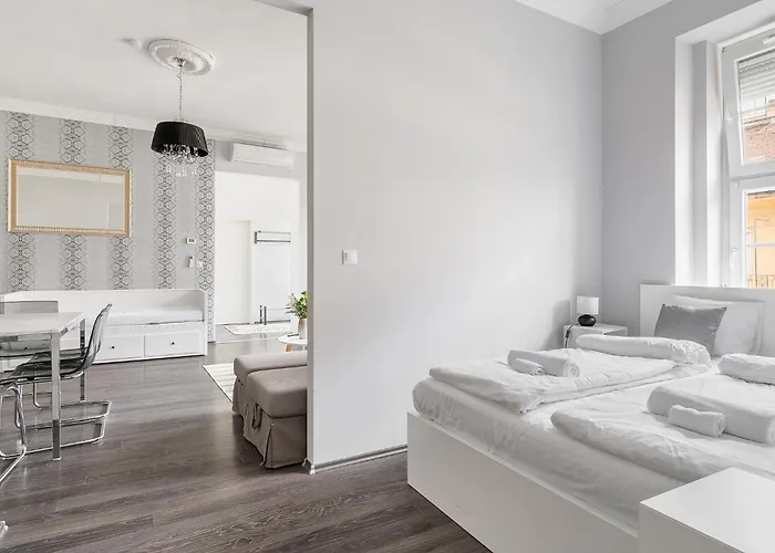 Topcentral By Cavaland